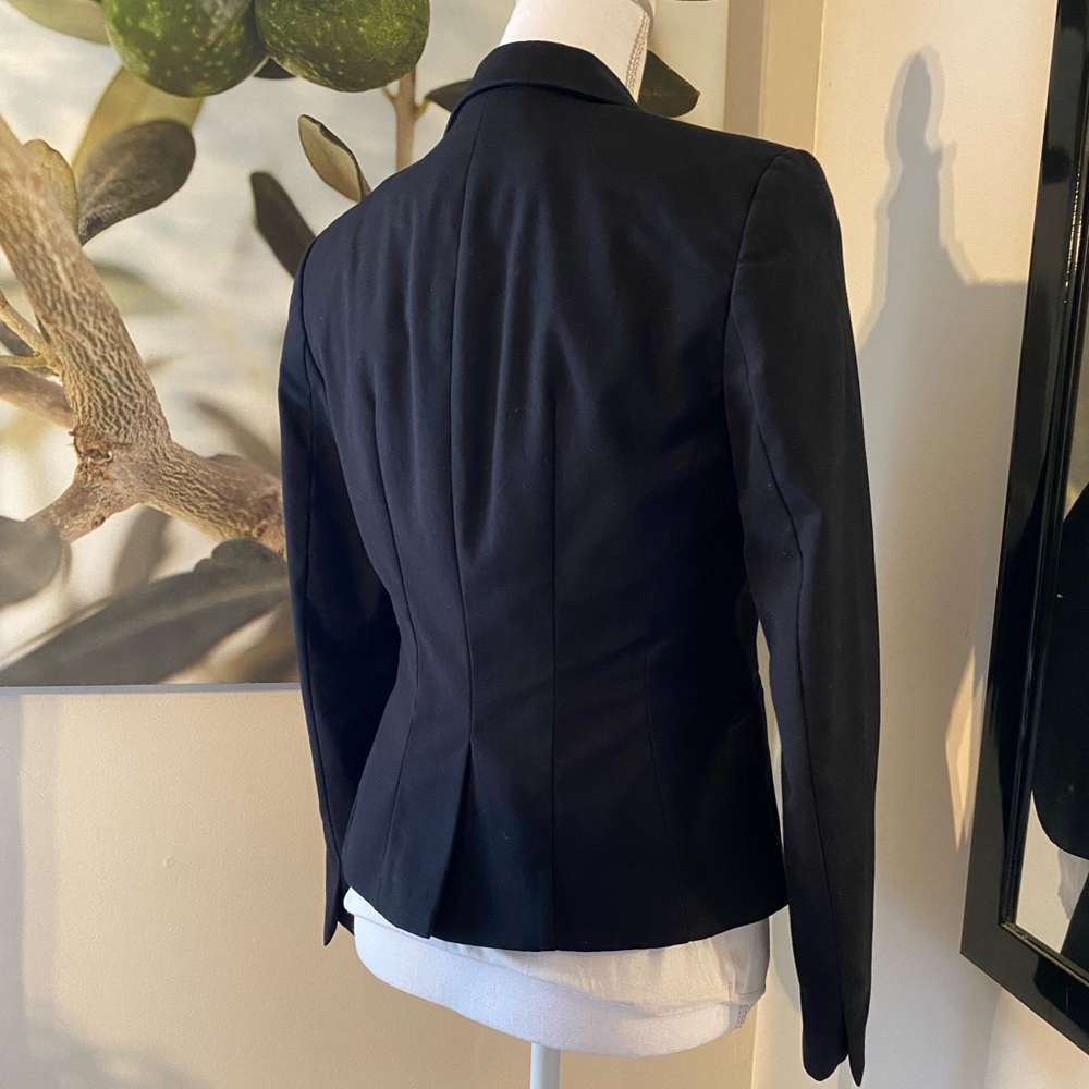 H&M • Blazer - Picture 2 of 7